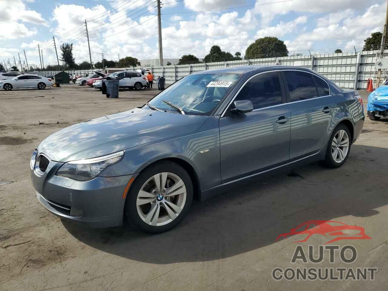 BMW 5 SERIES 2009 - WBANU53519C119666