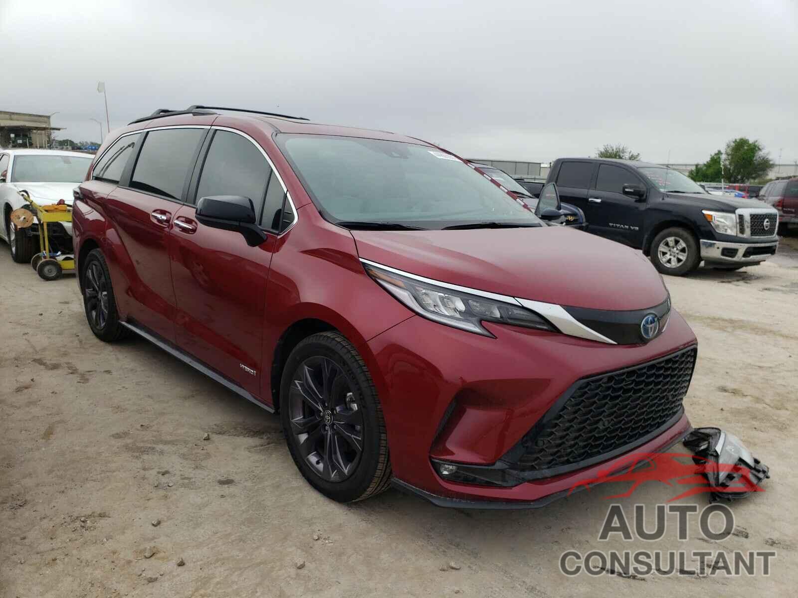 TOYOTA SIENNA 2021 - 5TDXRKEC4MS012769