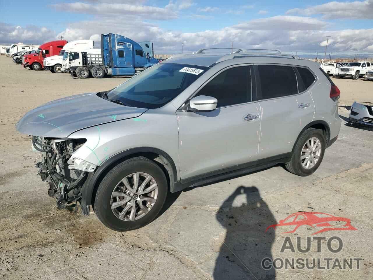 NISSAN ROGUE 2018 - KNMAT2MTXJP565568