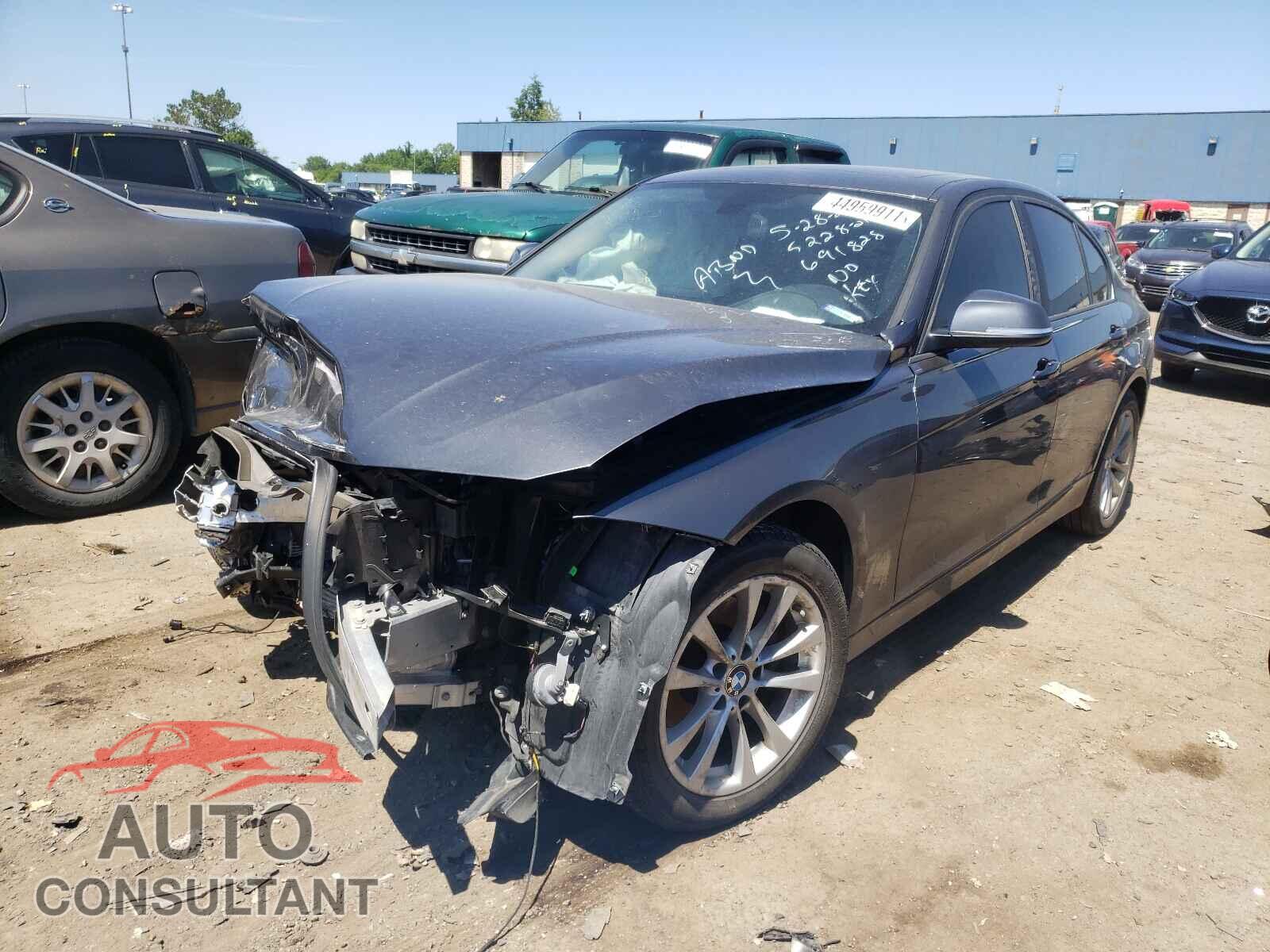 BMW 3 SERIES 2017 - WBA8A3C52HK691828