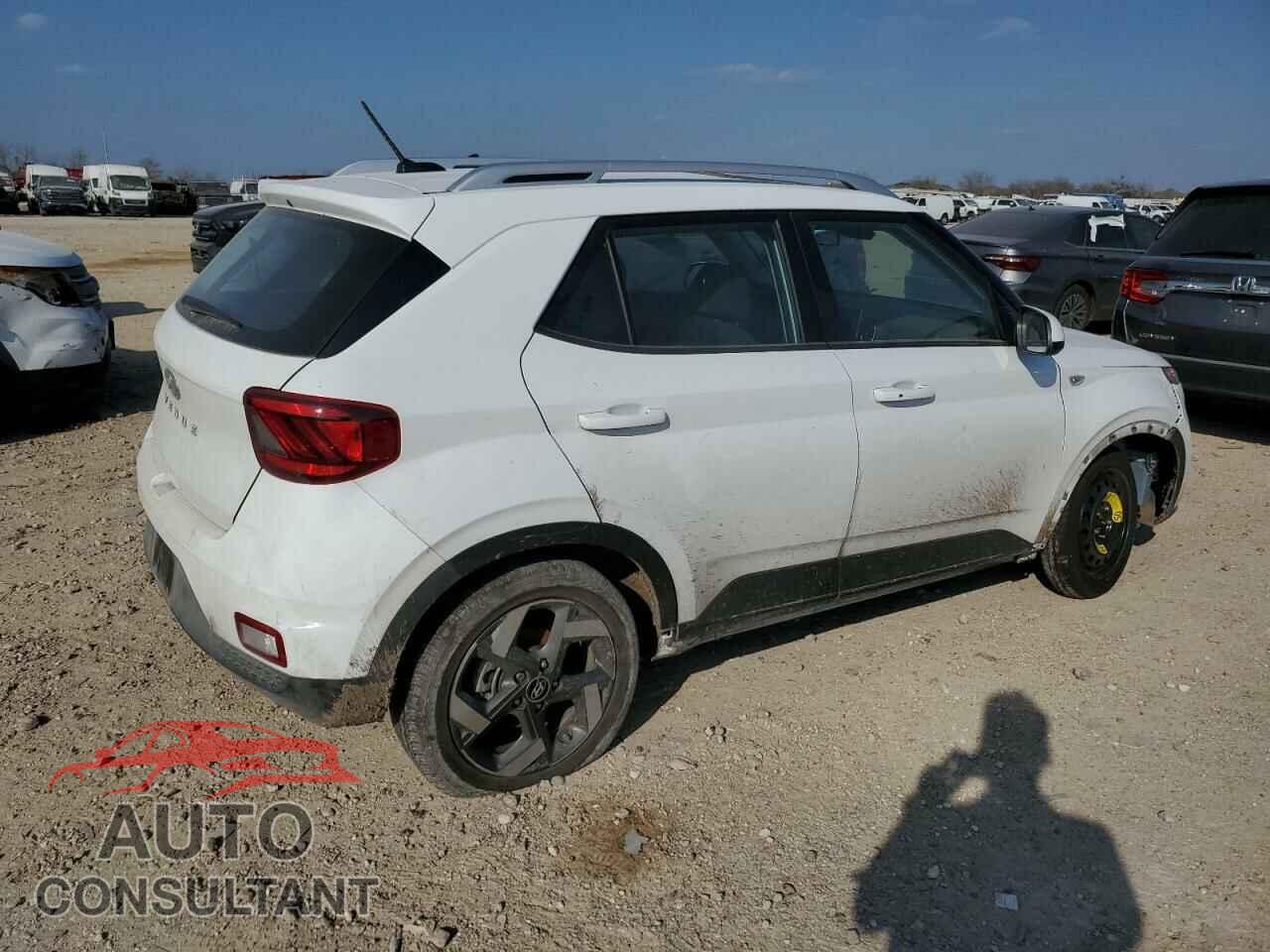 HYUNDAI VENUE 2024 - KMHRC8A37RU299543