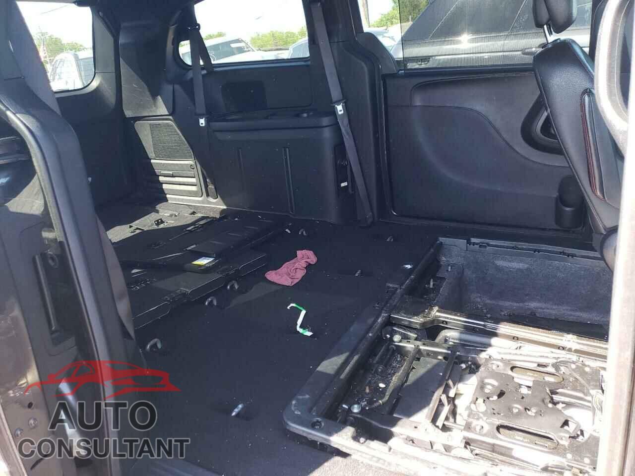 DODGE GRAND CARA 2019 - 2C4RDGEG9KR764366