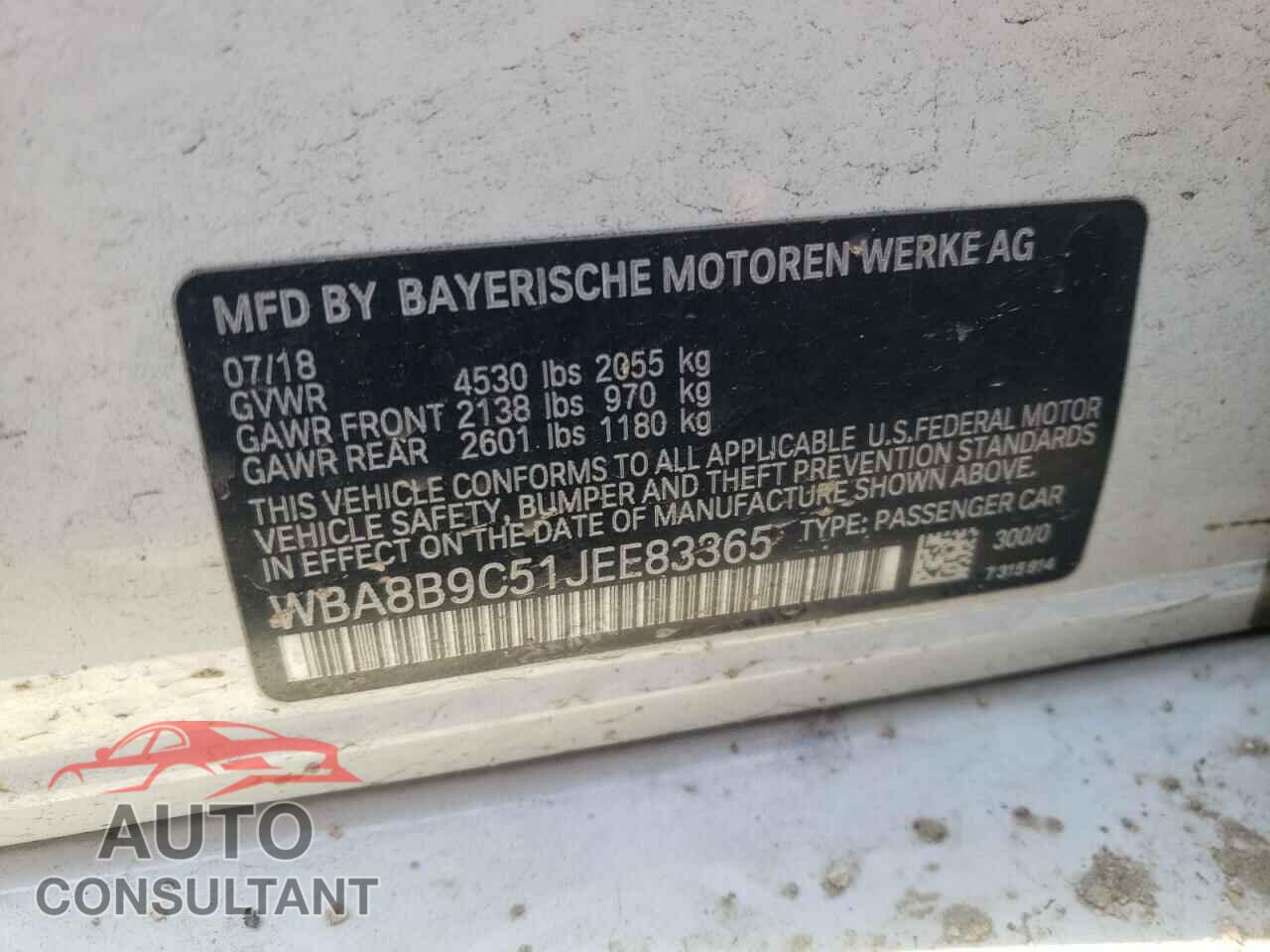 BMW 3 SERIES 2018 - WBA8B9C51JEE83365