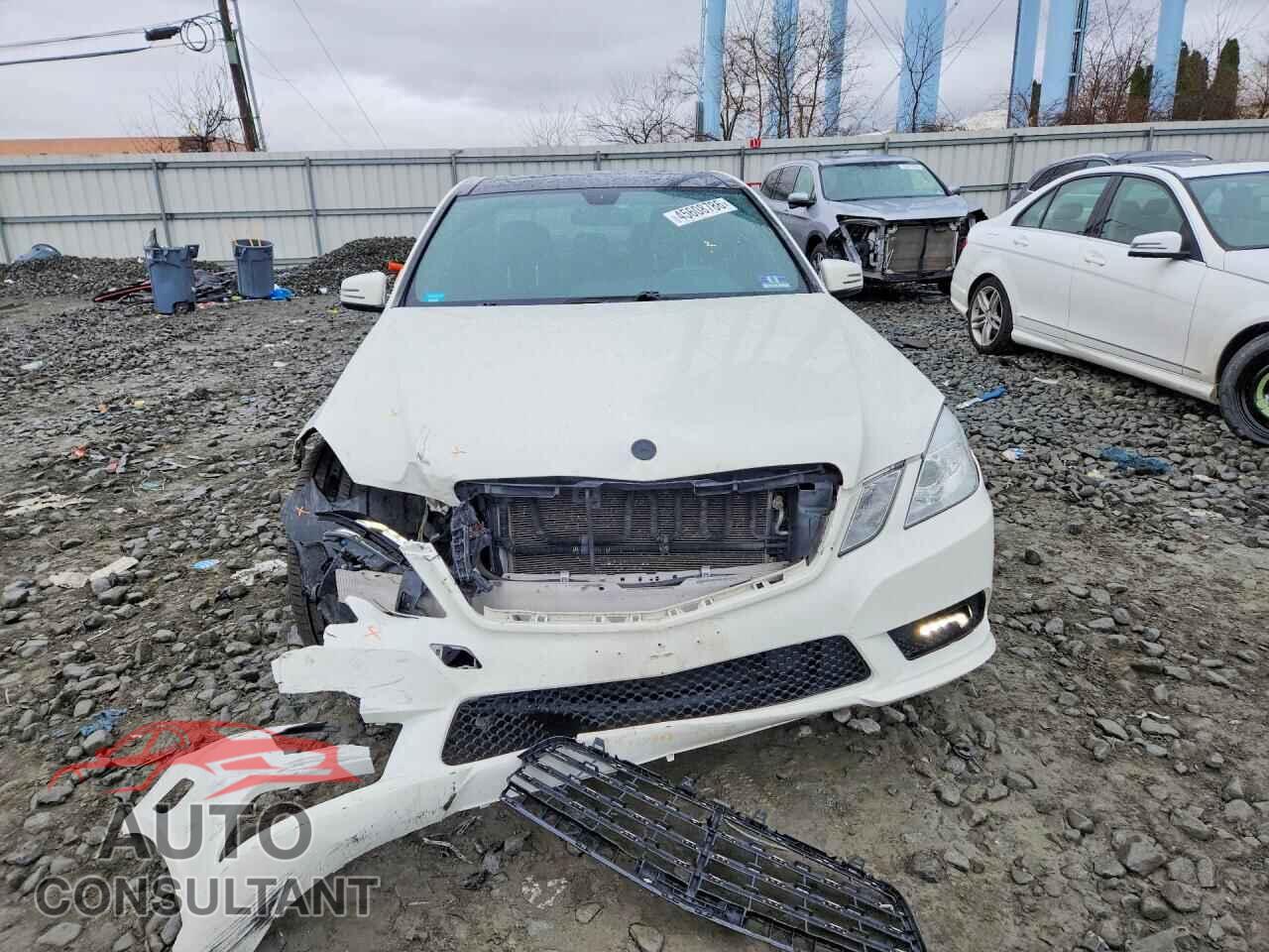 MERCEDES-BENZ E-CLASS 2011 - WDDHF8HB0BA465239