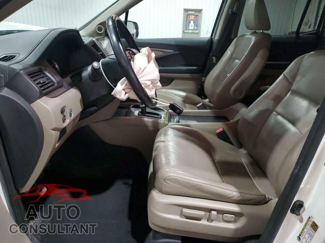 HONDA RIDGELINE 2017 - 5FPYK3F63HB010133