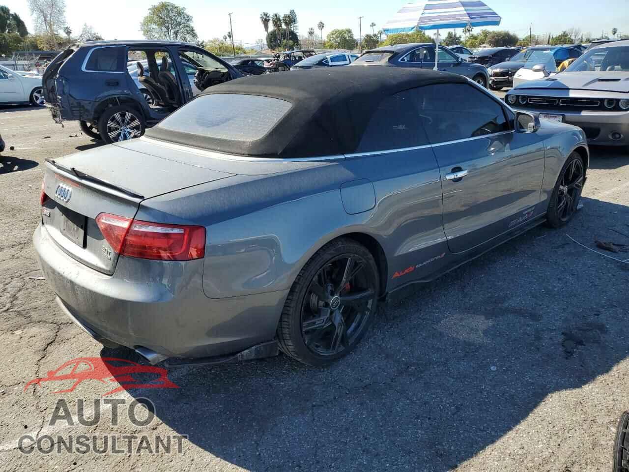 AUDI A5 2013 - WAUCFAFH4DN008039