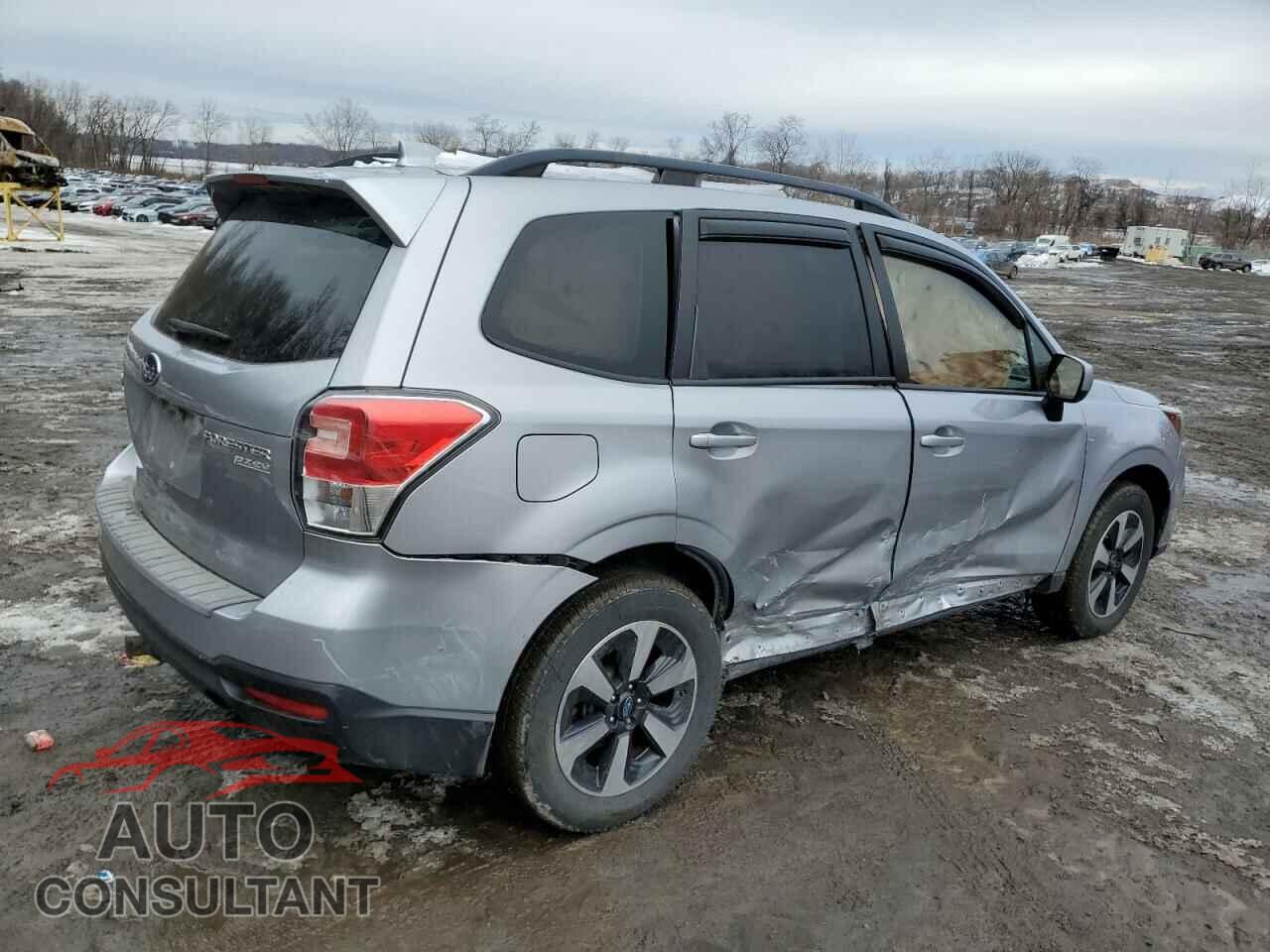 SUBARU FORESTER 2017 - JF2SJAEC7HH542595