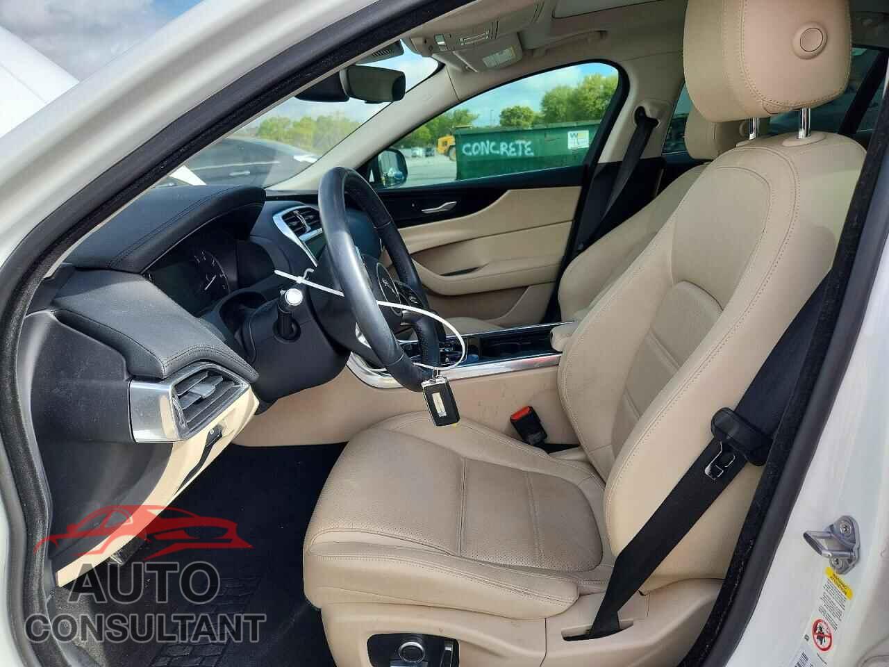 JAGUAR XE 2020 - SAJAE4FX7LCP64949