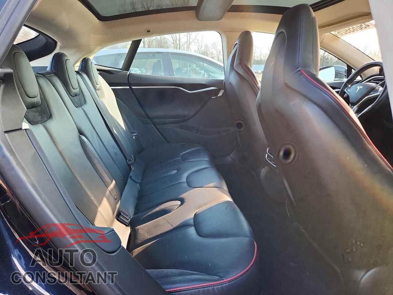 TESLA MODEL S 2013 - 5YJSA1CN4DFP26468