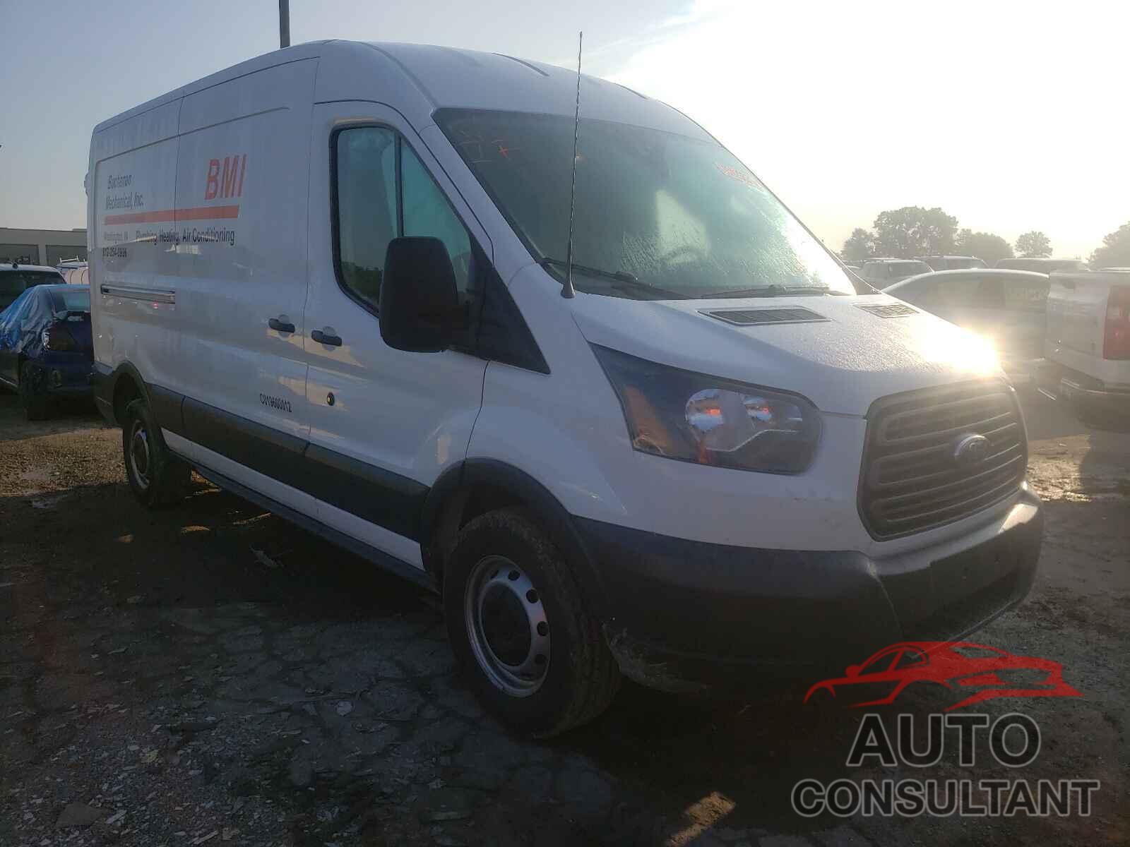 FORD TRANSIT CO 2018 - 1FTYR2CM4JKB50220