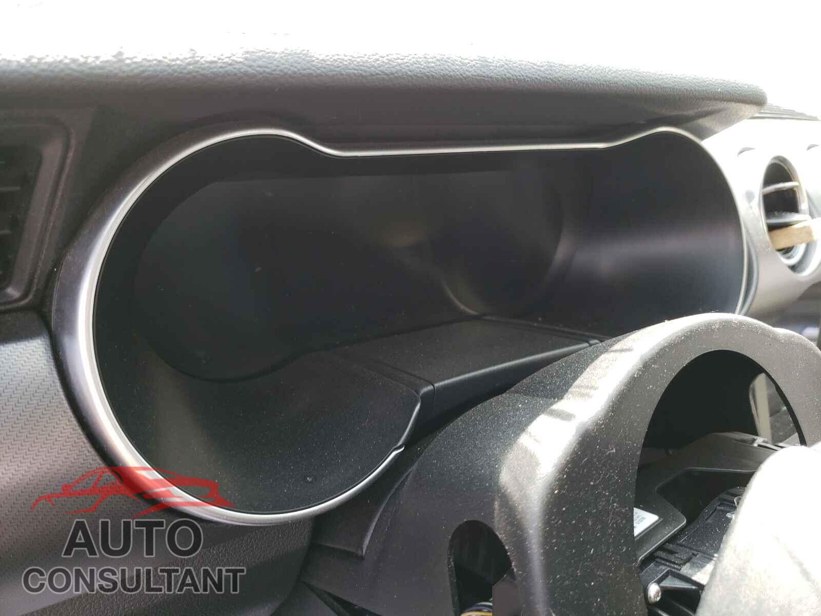 FORD MUSTANG 2018 - 1FA6P8TH0J5167829