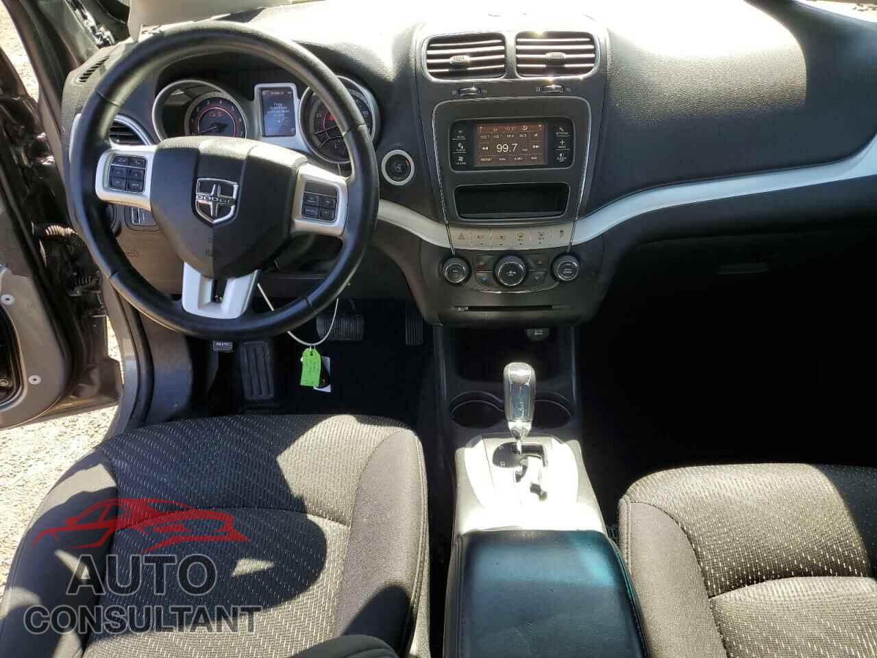 DODGE JOURNEY 2012 - 3C4PDCBG9CT270883