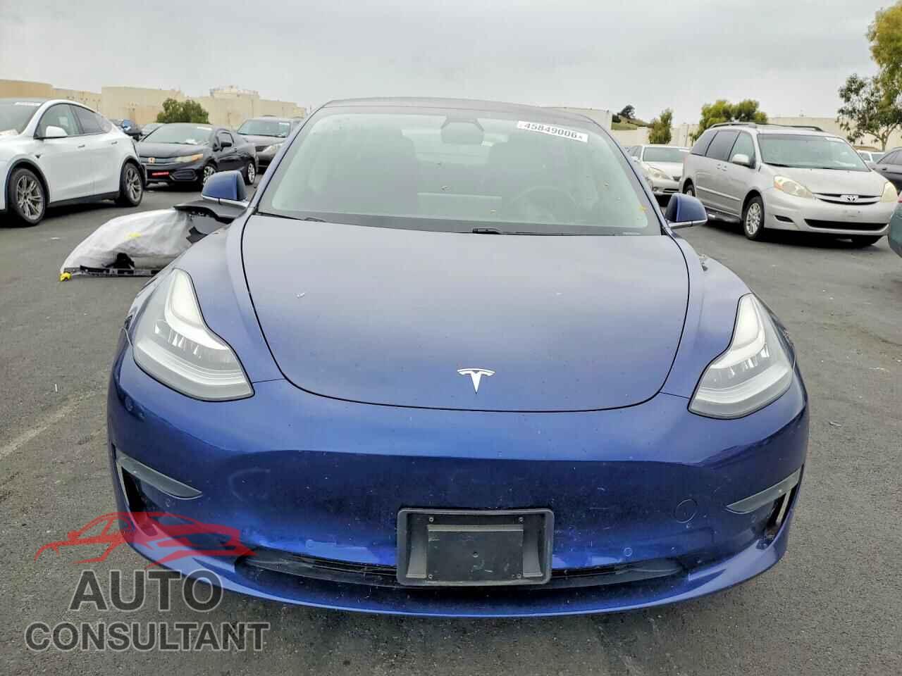 TESLA MODEL 3 2018 - 5YJ3E1EA5JF042639