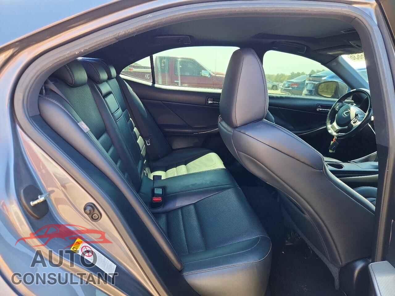 LEXUS IS 2014 - JTHBF1D22E5015746