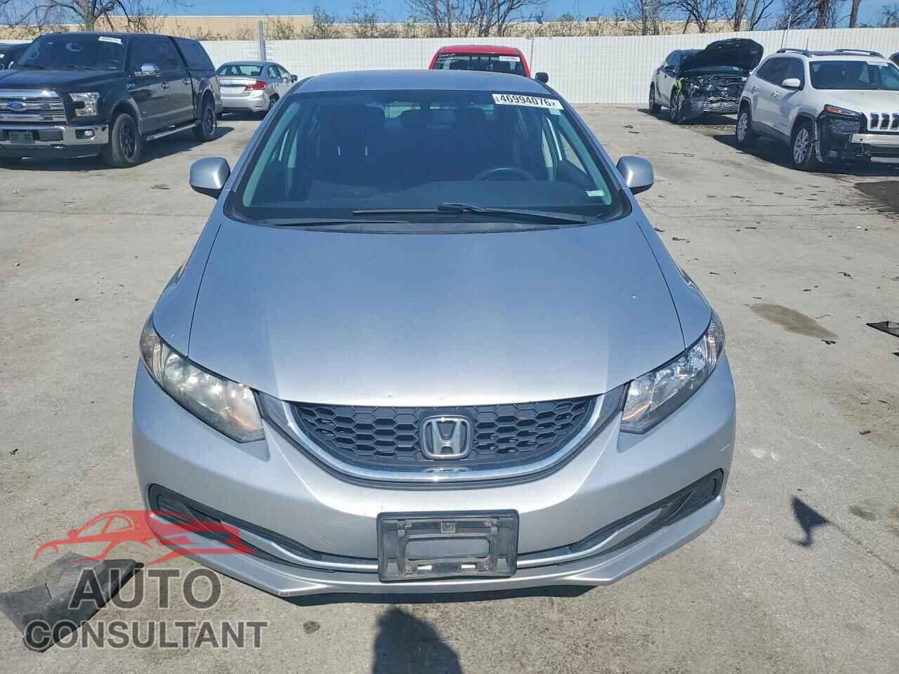 HONDA CIVIC 2013 - 2HGFB2F57DH556845