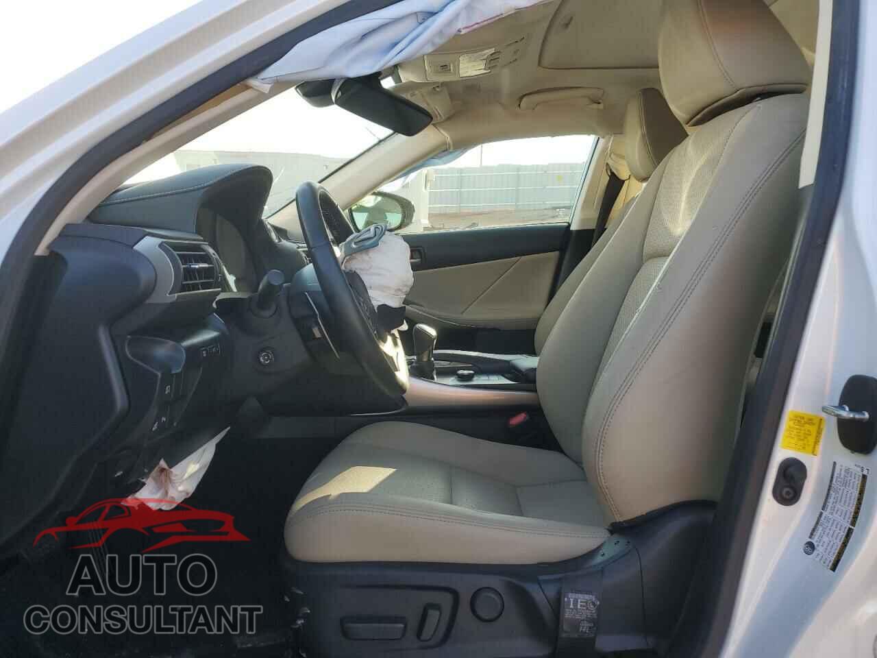 LEXUS IS 2019 - JTHBA1D24K5096484