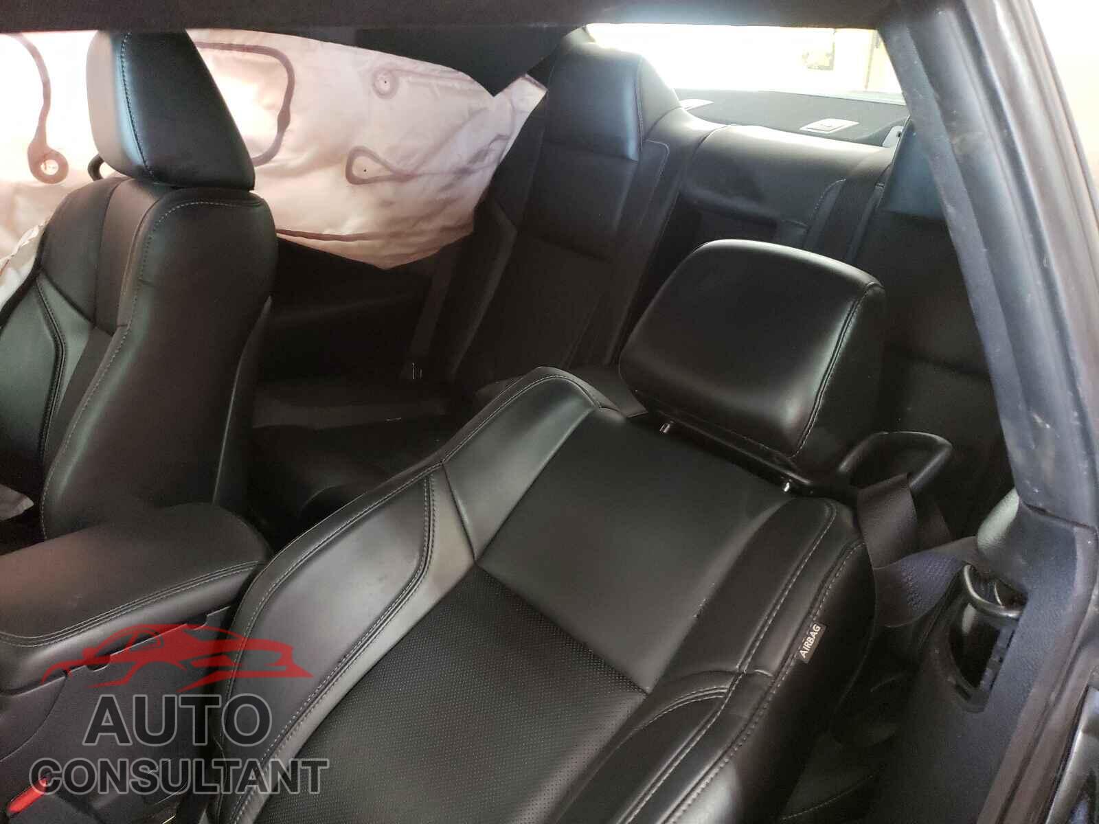 DODGE CHALLENGER 2018 - 2C3CDZGG4JH184384