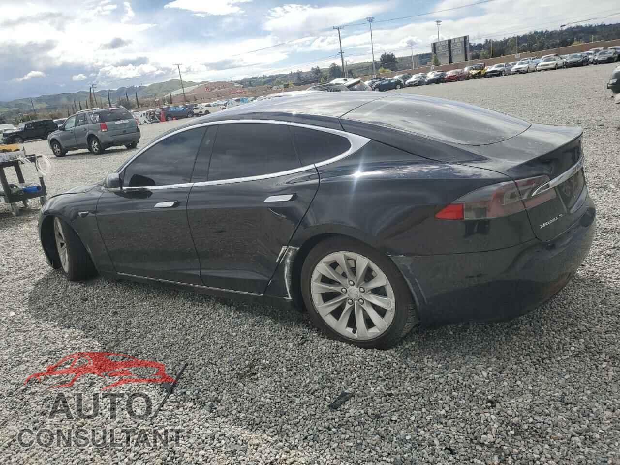 TESLA MODEL S 2017 - 5YJSA1E11HF208933