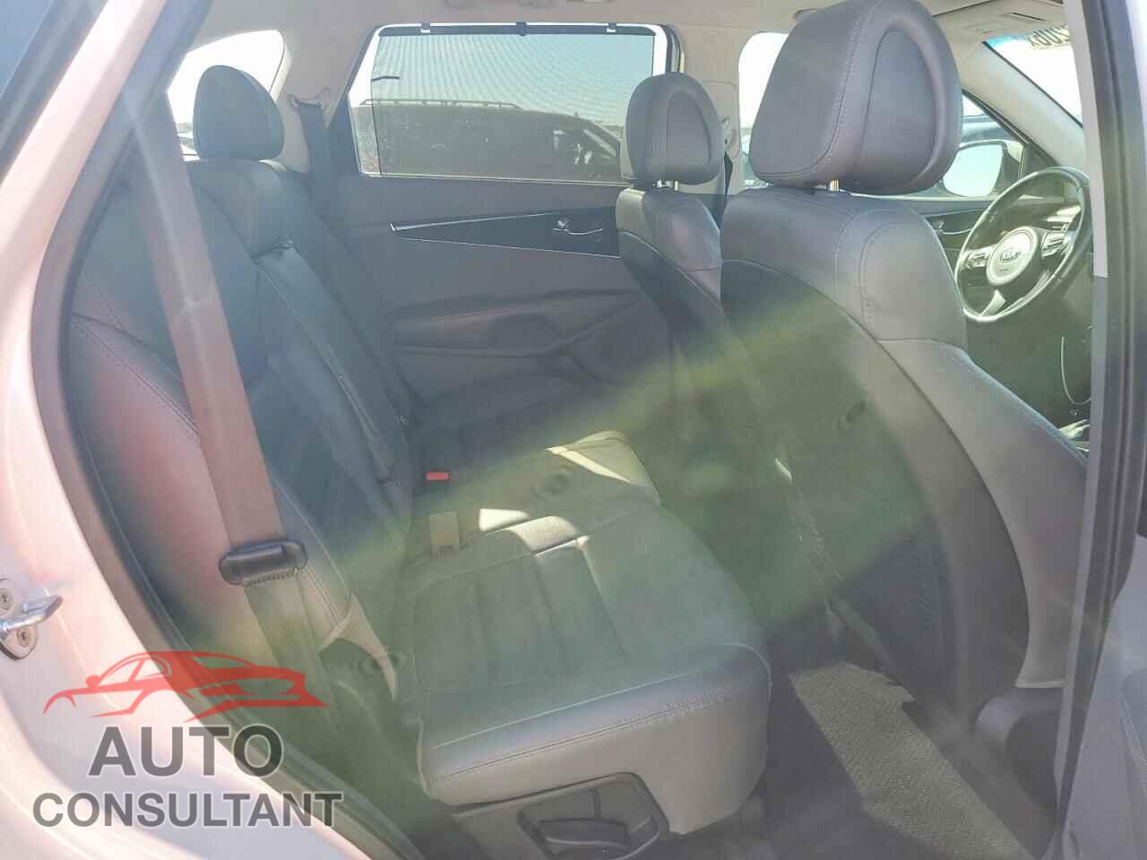 KIA SORENTO 2016 - 5XYPH4A59GG134339