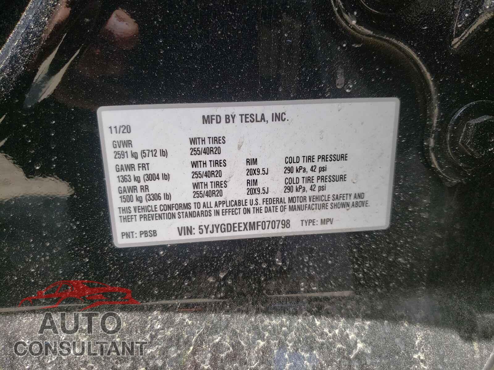 TESLA MODEL Y 2021 - 5YJYGDEEXMF070798