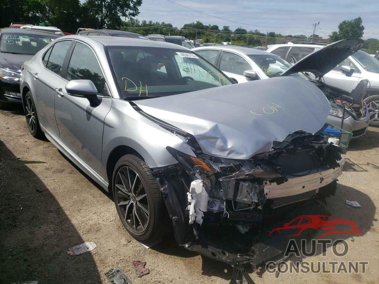 TOYOTA CAMRY 2022 - 4T1G11AK9NU013360