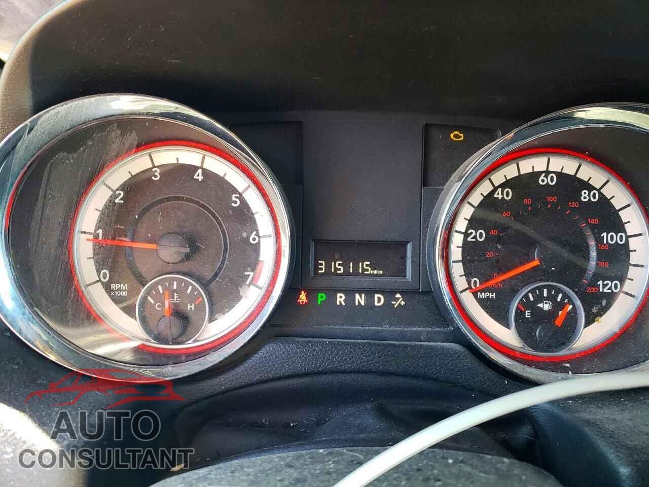 DODGE CARAVAN 2013 - 2C4RDGBG3DR799329
