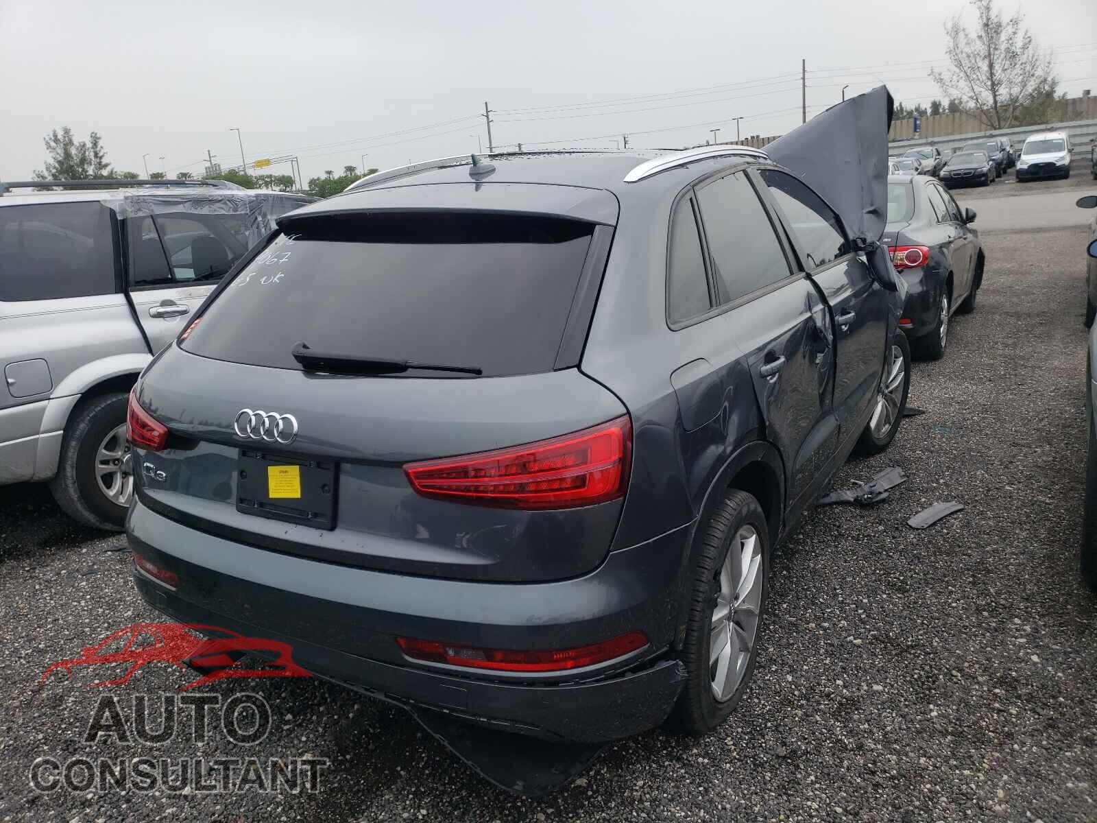 AUDI Q3 2018 - WA1BCCFS7JR009067