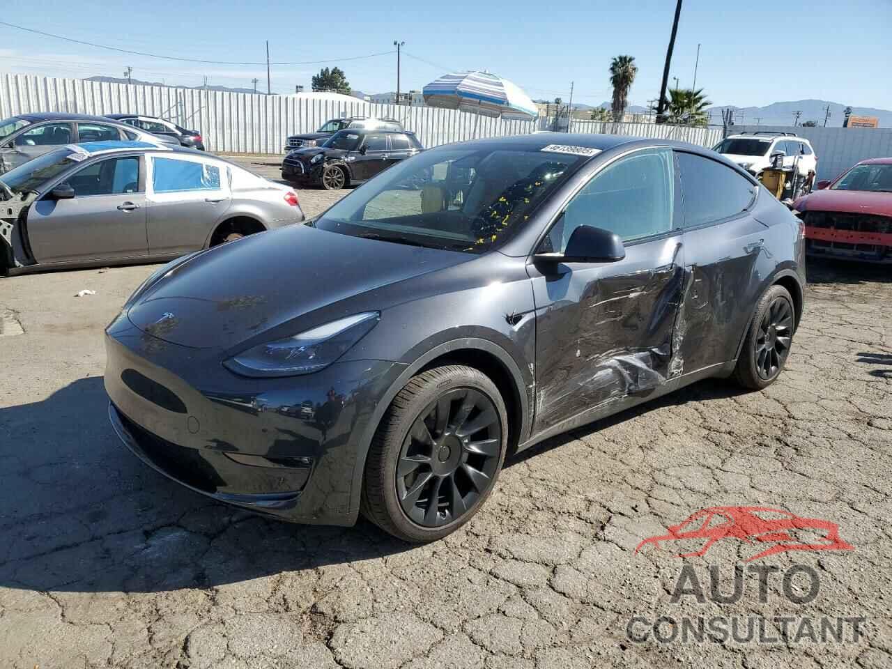 TESLA MODEL Y 2024 - 7SAYGAEE2RF009616
