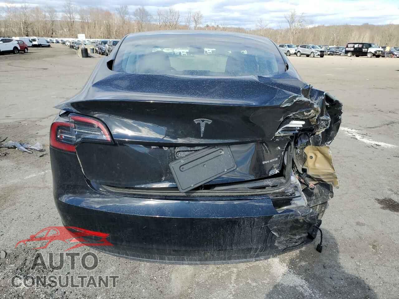 TESLA MODEL 3 2023 - 5YJ3E1EB5PF695358
