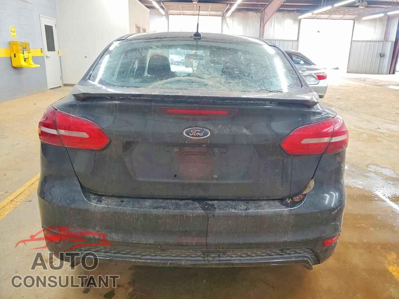 FORD FOCUS 2015 - 1FADP3FE6FL304206