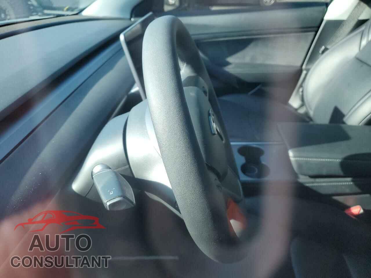 TESLA MODEL 3 2021 - 5YJ3E1EA0MF937198