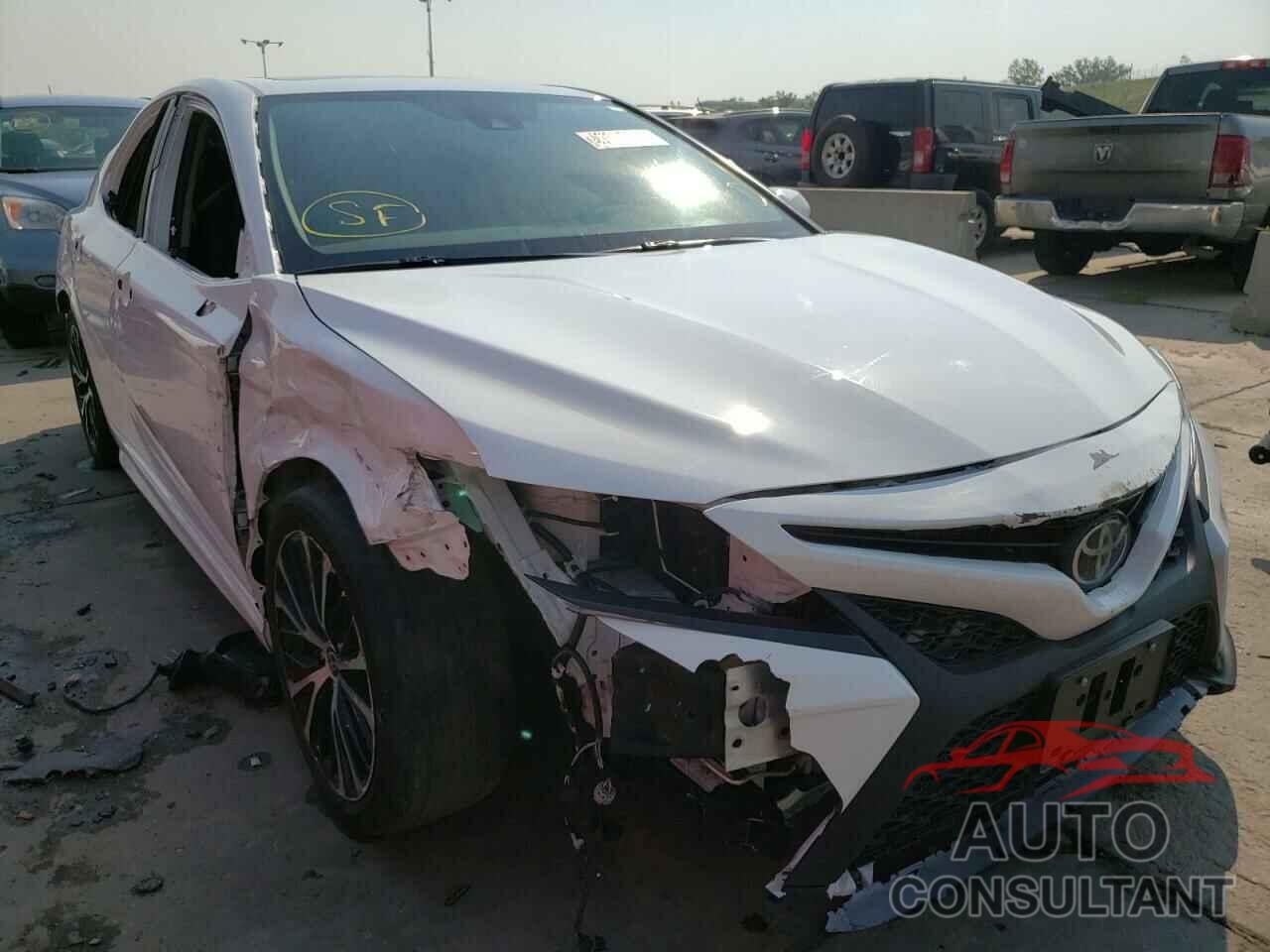 TOYOTA CAMRY 2020 - 4T1G11BK2LU013714