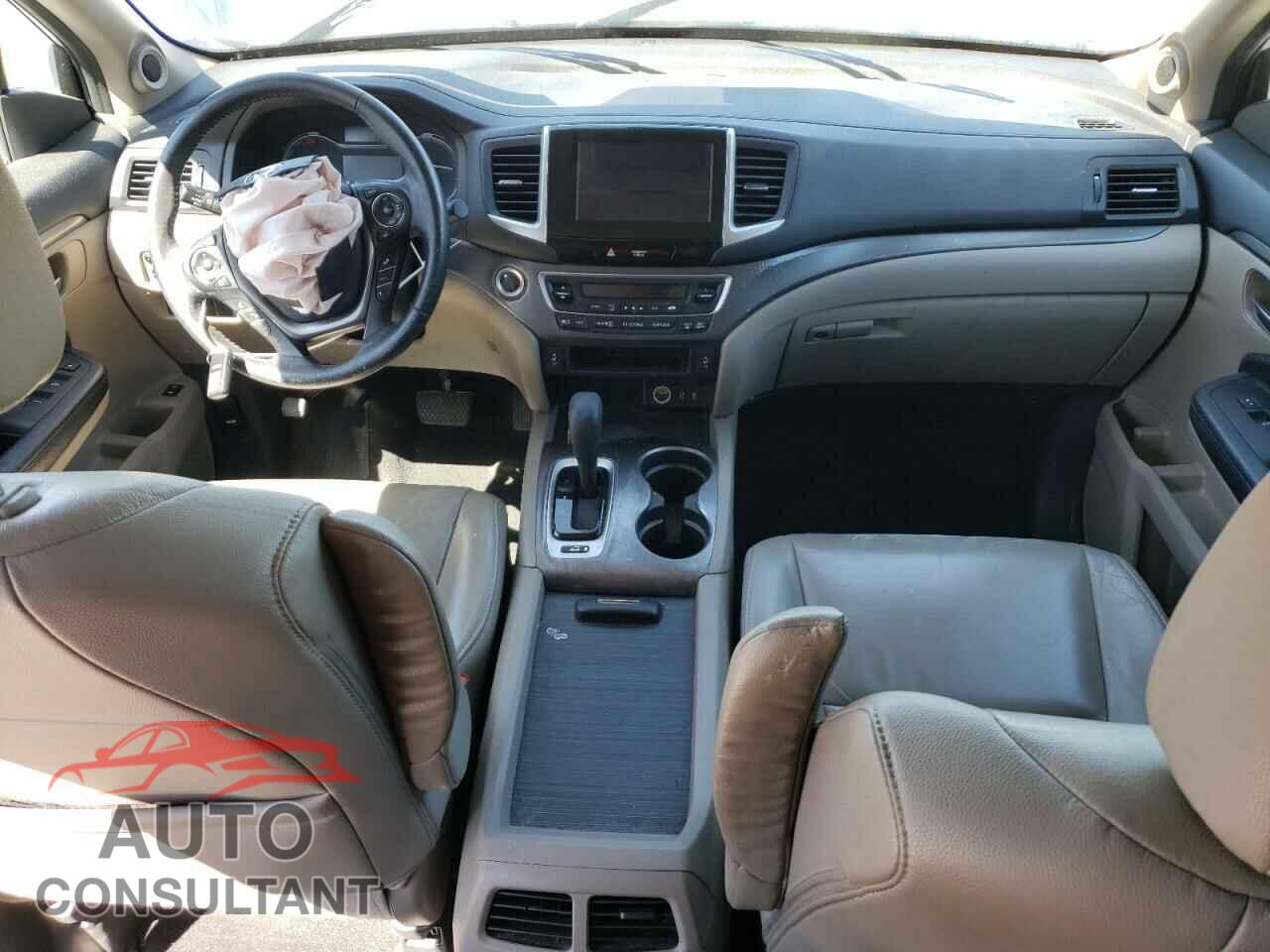 HONDA PILOT 2017 - 5FNYF6H66HB067163