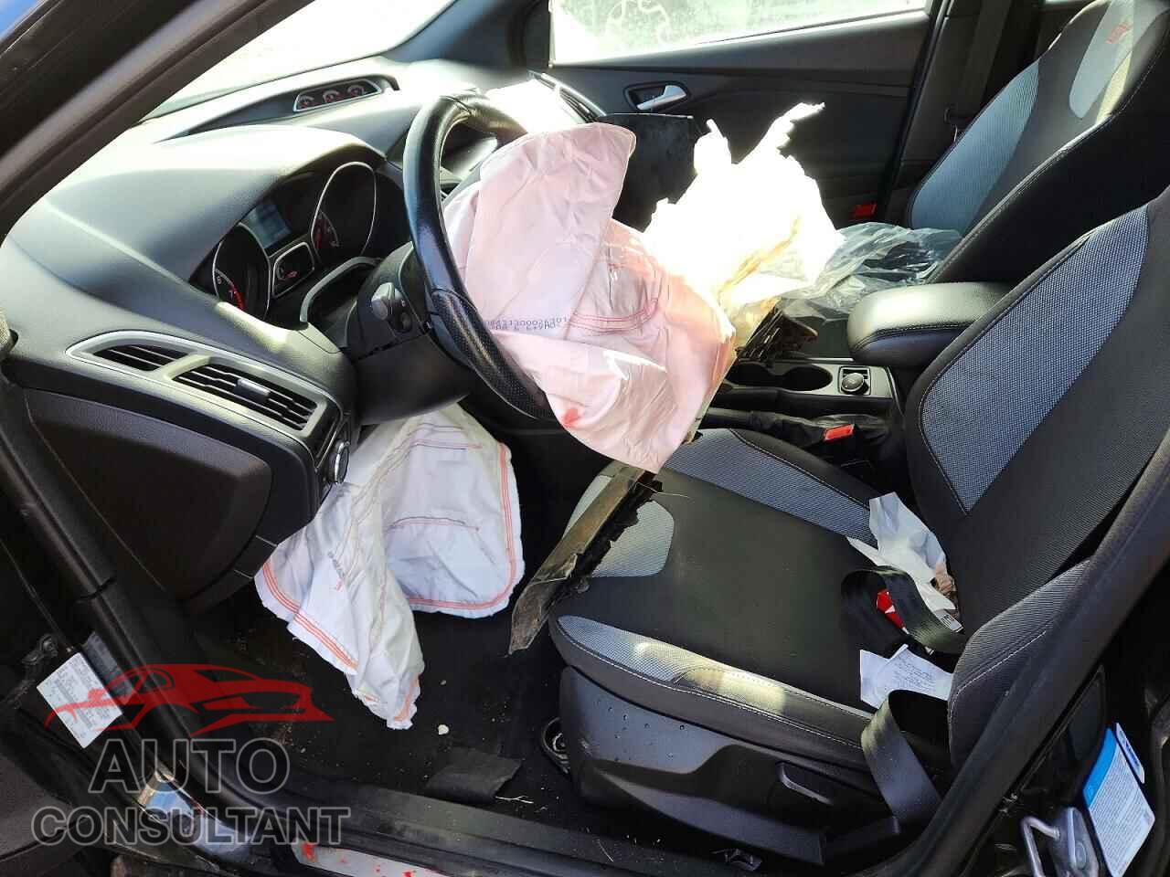 FORD FOCUS 2014 - 1FADP3L9XEL292650