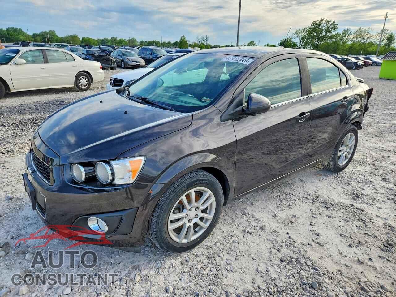 CHEVROLET SONIC 2014 - 1G1JC5SH4E4103099
