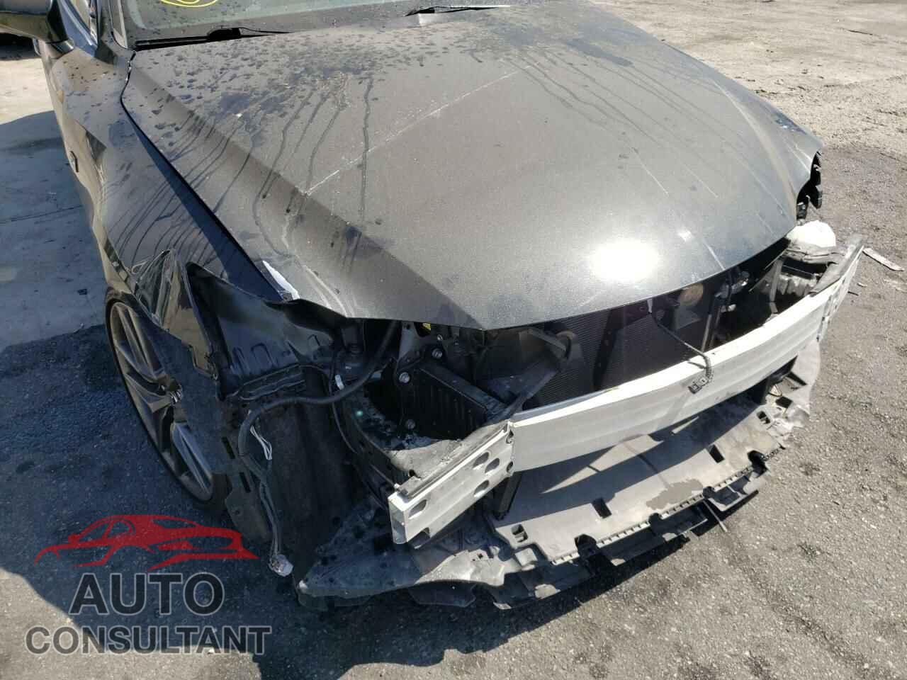 LEXUS IS 2018 - JTHBA1D28J5077242
