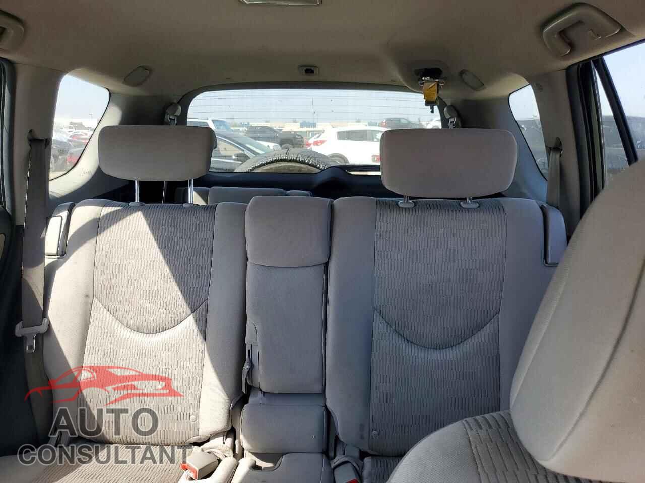 TOYOTA RAV4 2011 - 2T3KF4DV0BW082007