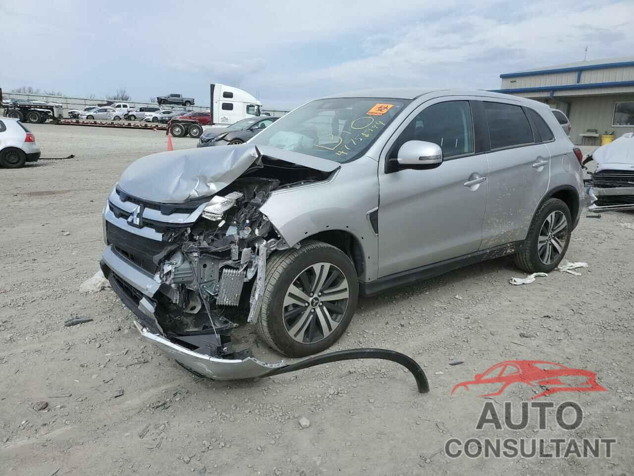 MITSUBISHI OUTLANDER 2023 - JA4ARUAUXPU012706