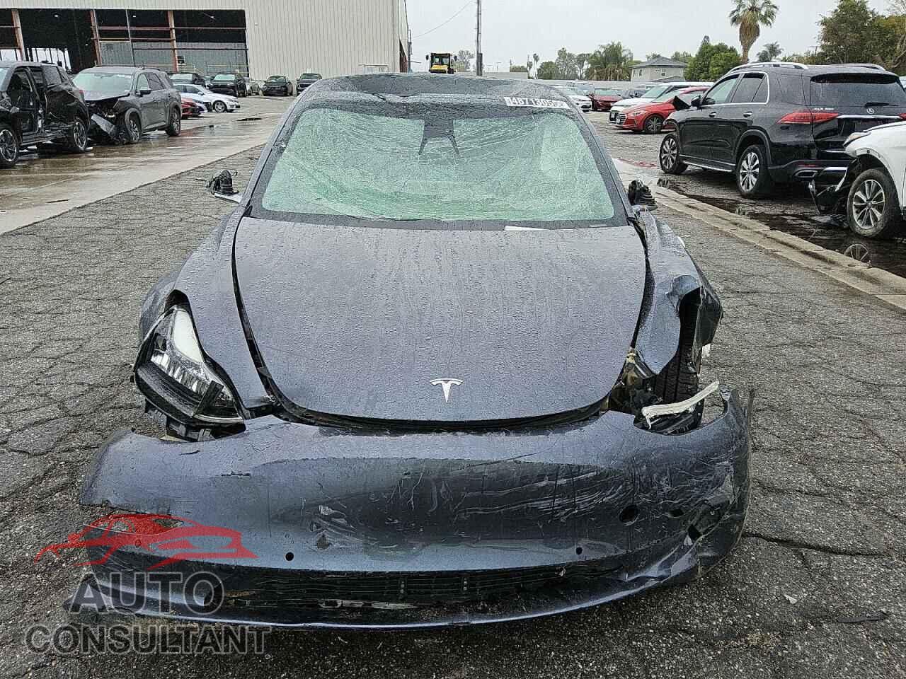 TESLA MODEL 3 2019 - 5YJ3E1EA4KF407409