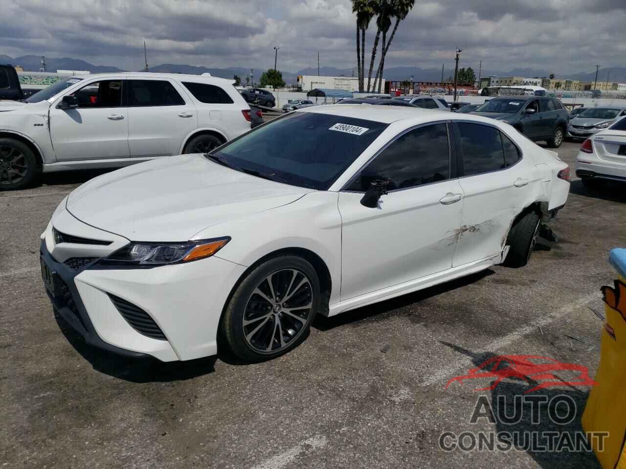 TOYOTA CAMRY 2018 - 4T1B11HK6JU623534