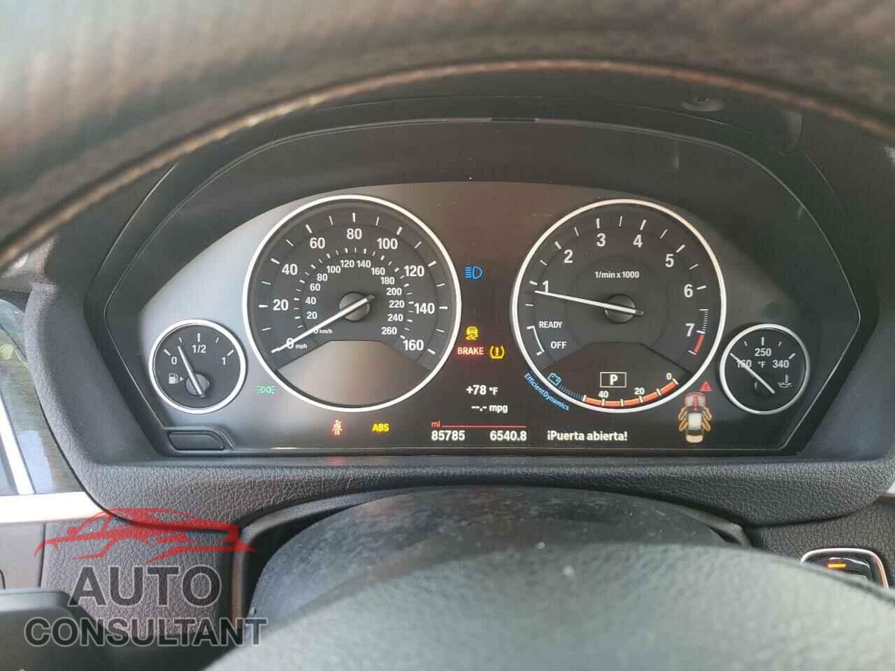 BMW 3 SERIES 2016 - WBA8E5G56GNU21878