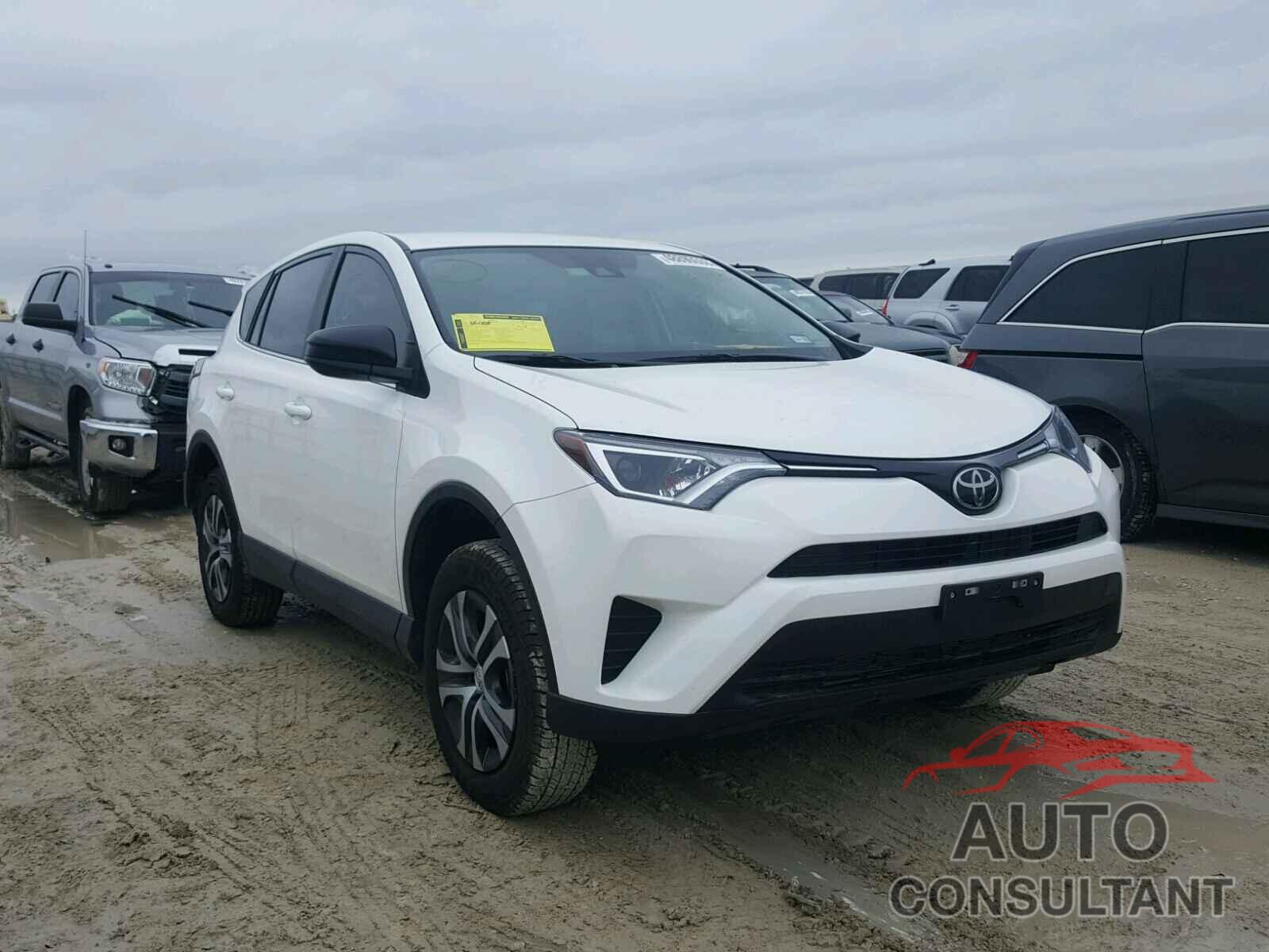 TOYOTA RAV4 LE 2018 - 2T3ZFREV7JW463345