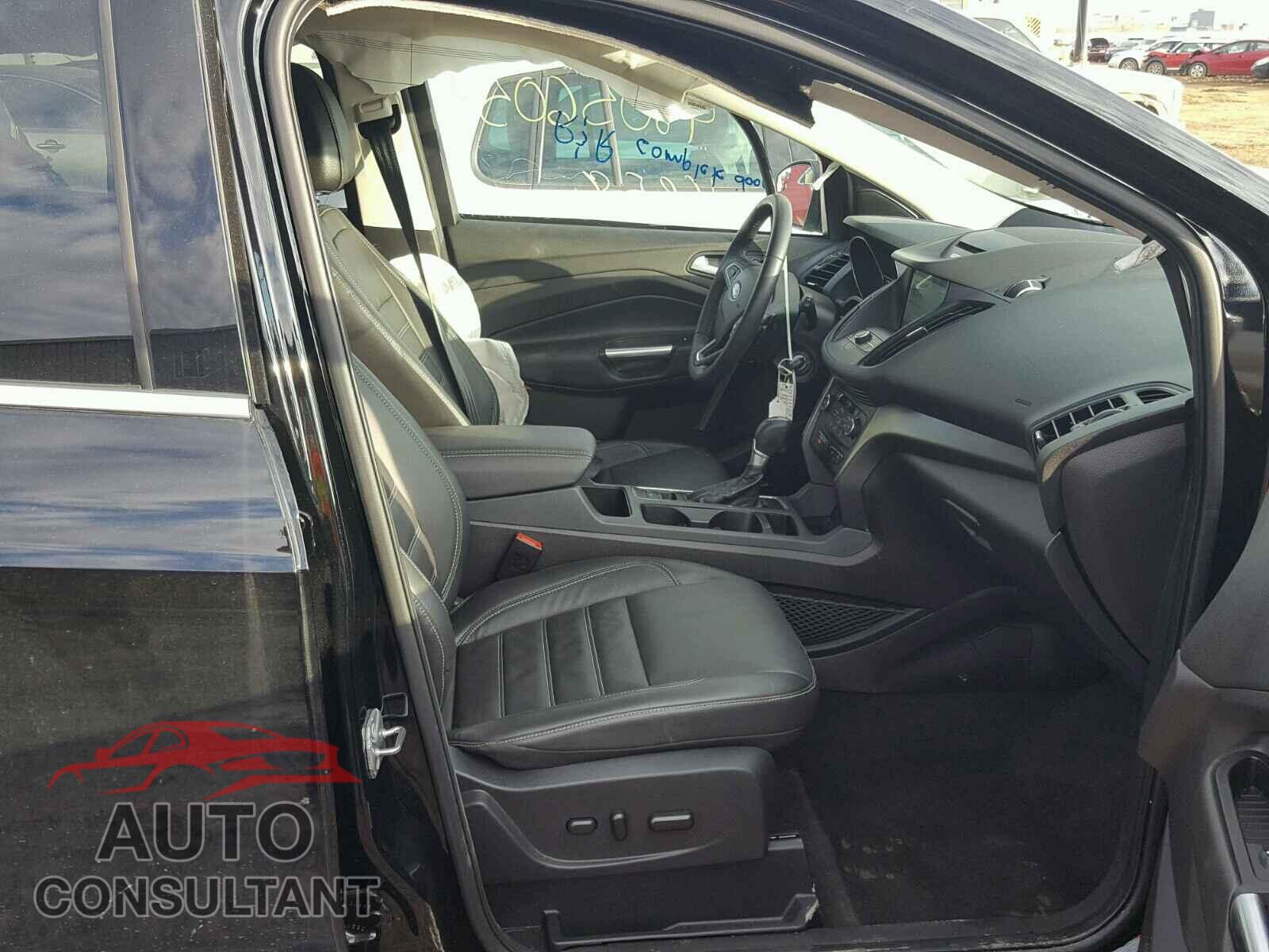 FORD ESCAPE SE 2017 - 1FMCU9G96HUD70024