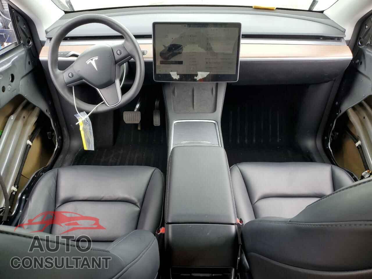 TESLA MODEL Y 2024 - 7SAYGDED2RF091436