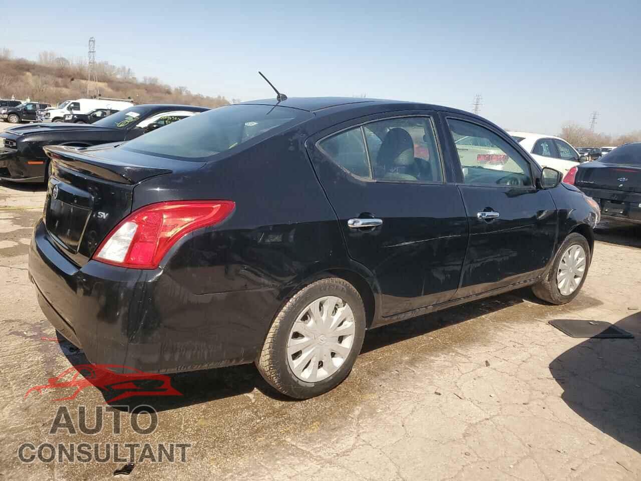 NISSAN VERSA 2017 - 3N1CN7AP3HL840830