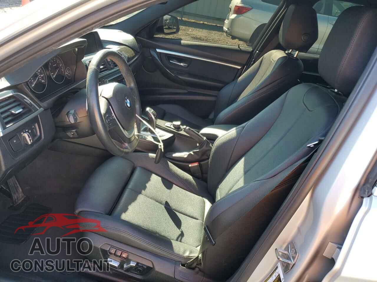 BMW 3 SERIES 2018 - WBA8D9C51JA608623
