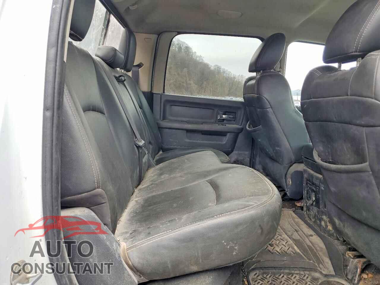 DODGE RAM 1500 2012 - 1C6RD7MT2CS258349