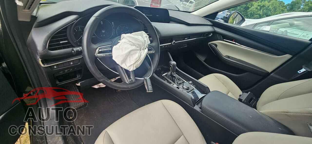 MAZDA 3 2023 - 3MZBPACM6PM373413