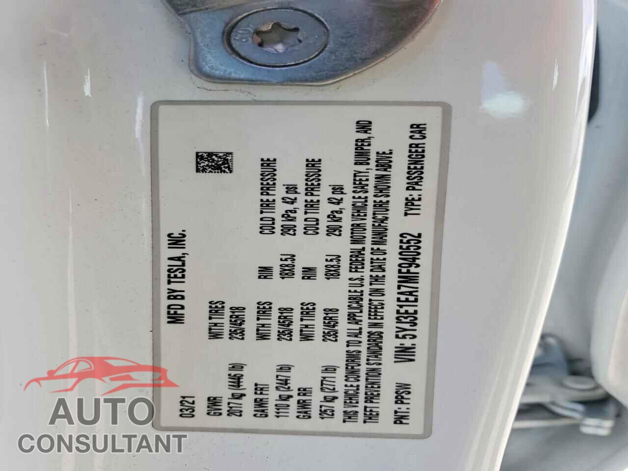 TESLA MODEL 3 2021 - 5YJ3E1EA7MF940552