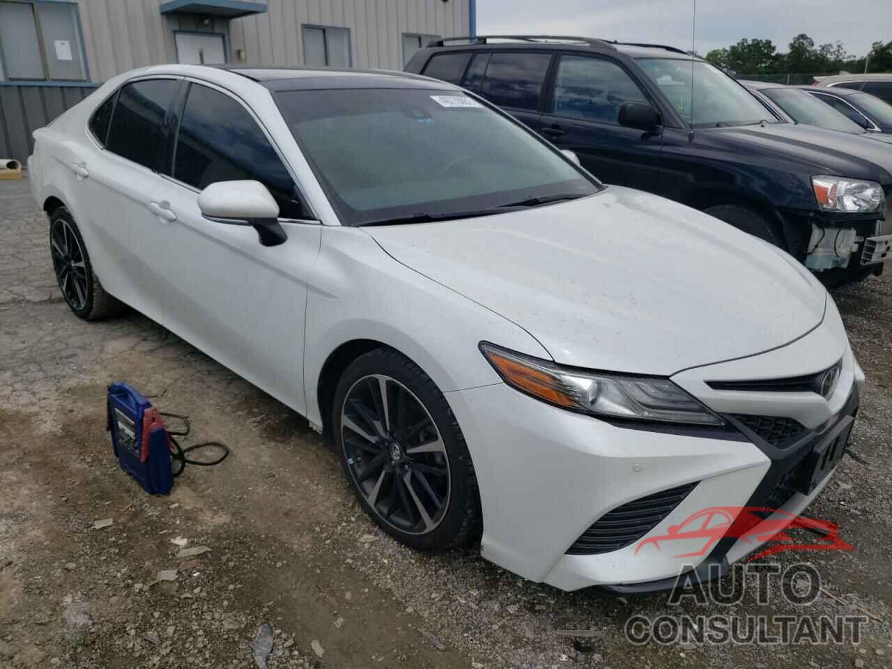 TOYOTA CAMRY 2018 - 4T1B61HK3JU128693